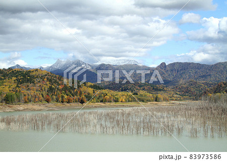 秋のシューパロ湖　シューパロダム　夕張川　大夕張　鹿島地区　夕張 83973586