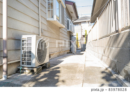 エアコンの室外機 エアコンの室外機 83978028