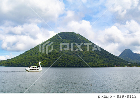 榛名湖と榛名富士 榛名湖と榛名富士 83978115