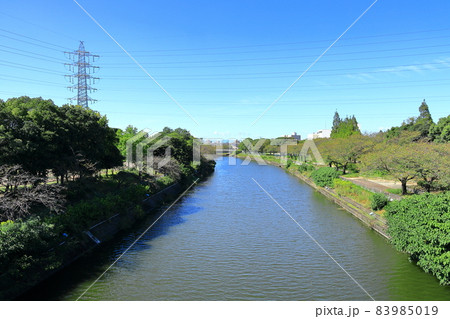 名古屋市港区 荒子川パークブリッジから眺める風景 名古屋市港区 荒子川パークブリッジから眺める風景 83985019