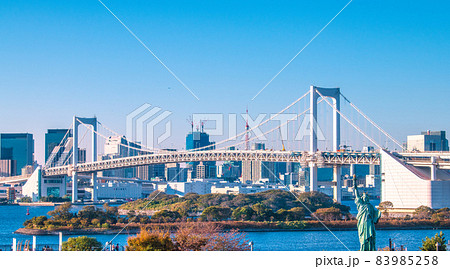 日本の東京都市景観 お台場(臨海副都心)から変貌する大都会・東京都心部を望む 日本の東京都市景観 お台場(臨海副都心)から変貌する大都会・東京都心部を望む 83985258