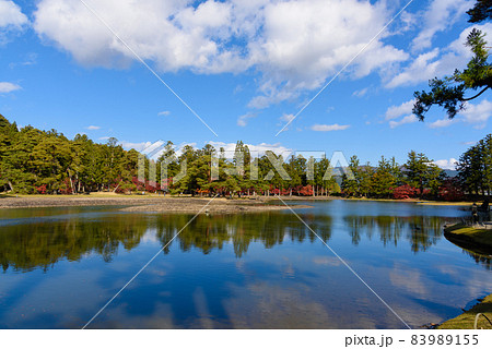 秋の毛越寺 83989155