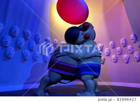 puppets in a festive colourful circus show puppets in a festive colourful circus show 83996427