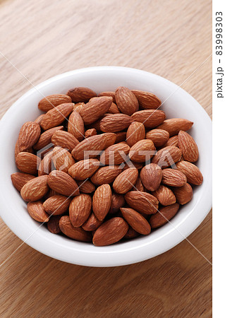 アーモンド アーモンド 83998303