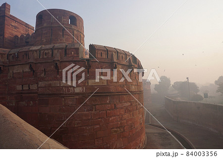 朝焼けのアグラ城 朝焼けのアグラ城 84003356
