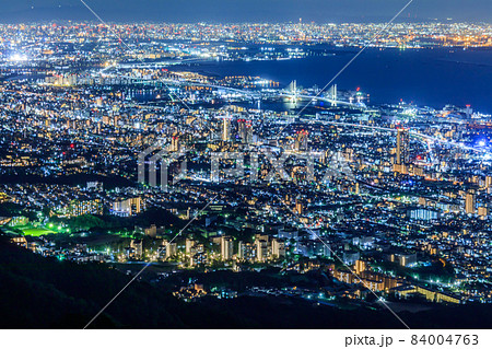 【兵庫の都市風景】神戸摩耶山掬星台の夜景(日本三大夜景) 【兵庫の都市風景】神戸摩耶山掬星台の夜景(日本三大夜景) 84004763
