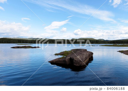 Fog in the mountain forests Fog in the mountain forests 84006188