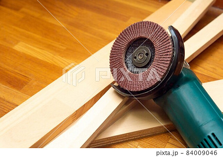 木工工作 グラインダー DIY 工具 工作 切断 電動工具 木工工作 グラインダー DIY 工具 工作 切断 電動工具 84009046