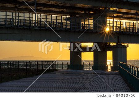Sky Gate Bridge connecting Kansai International Airport with Osaka, Japan 84010750