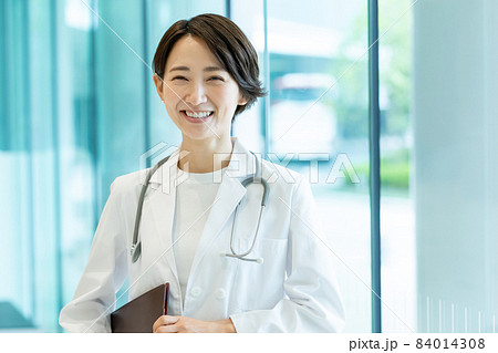 医者 病院 女性　撮影協力 : LINK FOREST 84014308