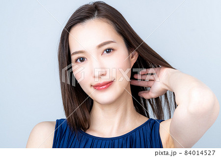 若い女性のビューティ 84014527