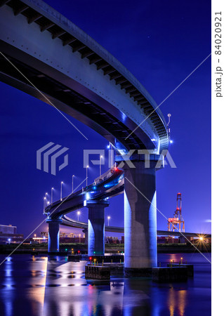 四日市市 いなばポートラインの夜景 四日市市 いなばポートラインの夜景 84020921