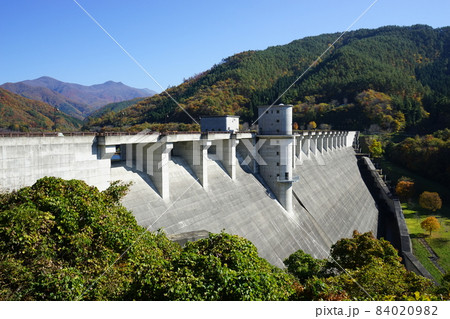 秋の早池峰ダムからの風景 秋の早池峰ダムからの風景 84020982