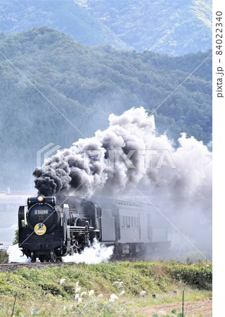 SLやまぐち号 JR山口線 撮影名所 徳佐Sカーブを驀進 SLやまぐち号 JR山口線 撮影名所 徳佐Sカーブを驀進 84022340