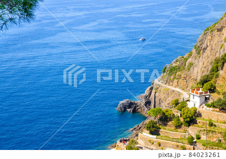 Top view of rocks and cliffs coastline of Riviera di Levante of National park Cinque Terre Coast 84023261