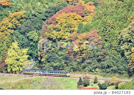 特急スーパーおき 山陰の小京都 津和野を出発 特急スーパーおき 山陰の小京都 津和野を出発 84027193
