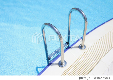 Ladder stainless handrails for descent into swimming pool safely Ladder stainless handrails for descent into swimming pool safely 84027503