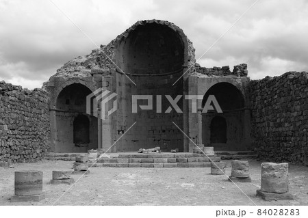 ruins of an ancient Nabatean city in the northern Negev 84028283