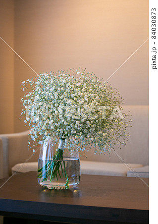 花嫁に人気のかすみ草ブーケ 花嫁に人気のかすみ草ブーケ 84030873