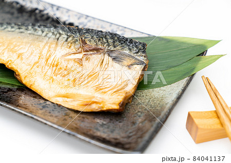 さばの塩焼き さばの塩焼き 84041137