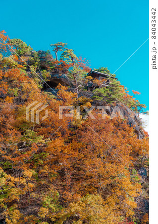 紅葉の山寺 釈迦堂(山形県山形市) 紅葉の山寺 釈迦堂(山形県山形市) 84043442
