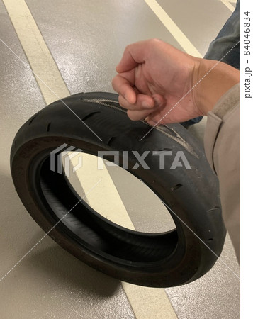 タイヤ タイア 疲れる 84046834
