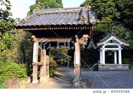 石橋山 御橋観音寺の山門 石橋山 御橋観音寺の山門 84049366