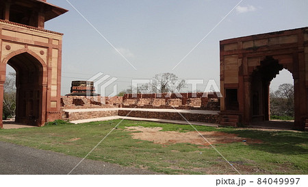 ファテープル･シクリ 84049997