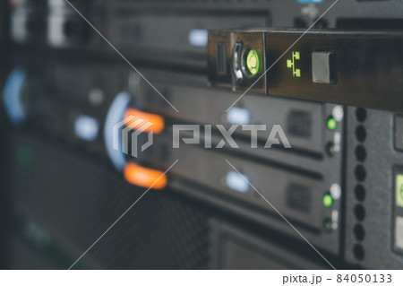 Computer server panel and harddisk raid storage 84050133