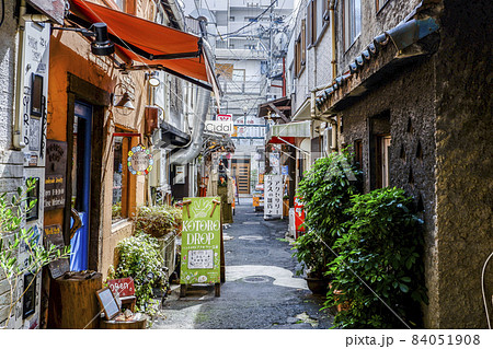 大須商店街路地裏風景 大須商店街路地裏風景 84051908