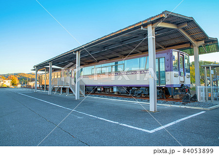 車両　わたらせ渓谷鉄道　秋の風景 84053899