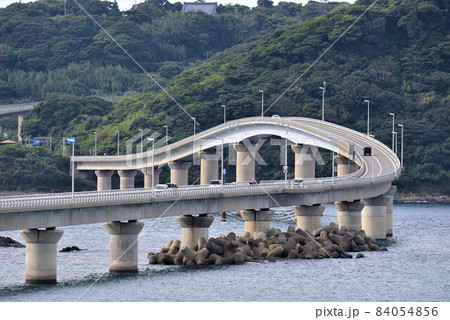 北長門海岸地域随一の景勝地 角島大橋 北長門海岸地域随一の景勝地 角島大橋 84054856