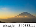 夕日に映える富士山 夕日に映える富士山 84055311