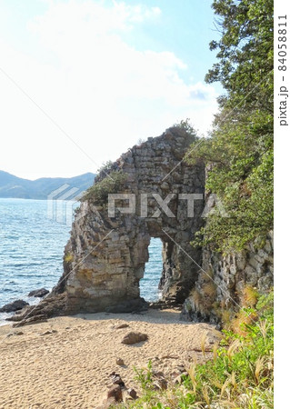 【山口県】巌門 周防大島 【山口県】巌門 周防大島 84058811