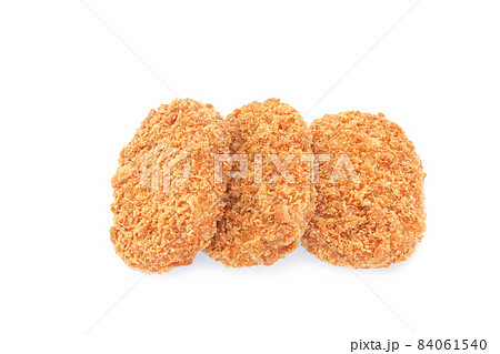 揚げてあるコロッケ【白背景】 84061540