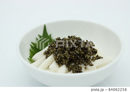 長芋の千切り　とんぶり添え 84062258