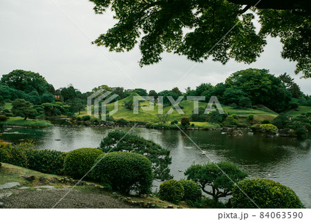 熊本県熊本市の水前寺公園 熊本県熊本市の水前寺公園 84063590
