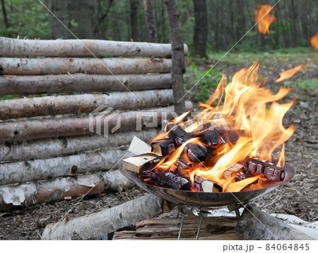 焚き火 84064845