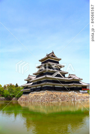 松本市、国宝松本城の風景 84066567