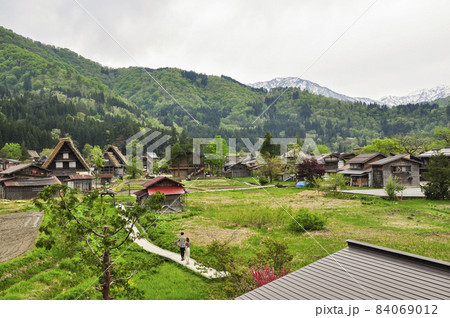 白川郷 合掌造り集落 和田家からの眺め 84069012
