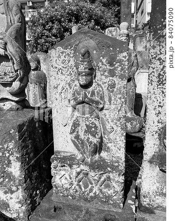 東京中野・福寿院の庚申塔 84075090