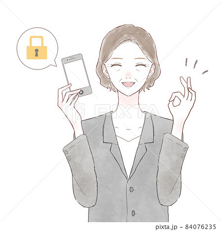 セキュリティ対策がされたスマホを持つ、スーツを着た中年女性 セキュリティ対策がされたスマホを持つ、スーツを着た中年女性 84076235