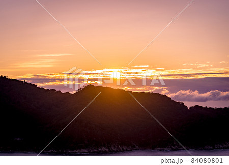 金華山の夜明け(宮城県石巻市) 金華山の夜明け(宮城県石巻市) 84080801