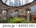 The ruins of an ancient red brick church with remnants of white plaster. 84081381