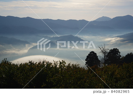 宝登山から見る大霧山方面の眺望 84082965