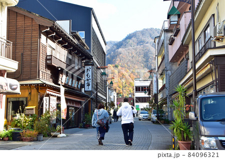 宇奈月温泉「おもかげ通り」(富山県黒部市) 84096321