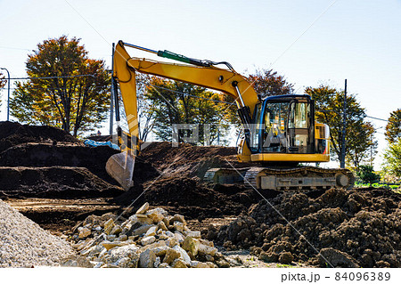 建設機械　重機　バックホー　土受入れ 84096389