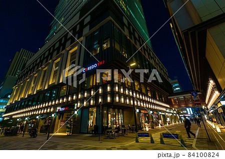 東京 日本橋室町の都市風景 コレド室町の夜景 東京 日本橋室町の都市風景 コレド室町の夜景 84100824