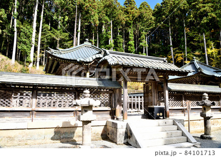 徳川家霊台(左から秀忠霊屋、家康霊屋)　【和歌山県伊都郡高野町】 84101713