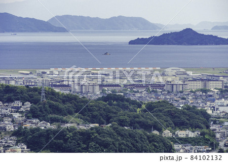 岩国 岩国錦帯橋空港と甲島と姫小島 山口県岩国市 岩国 岩国錦帯橋空港と甲島と姫小島 山口県岩国市 84102132